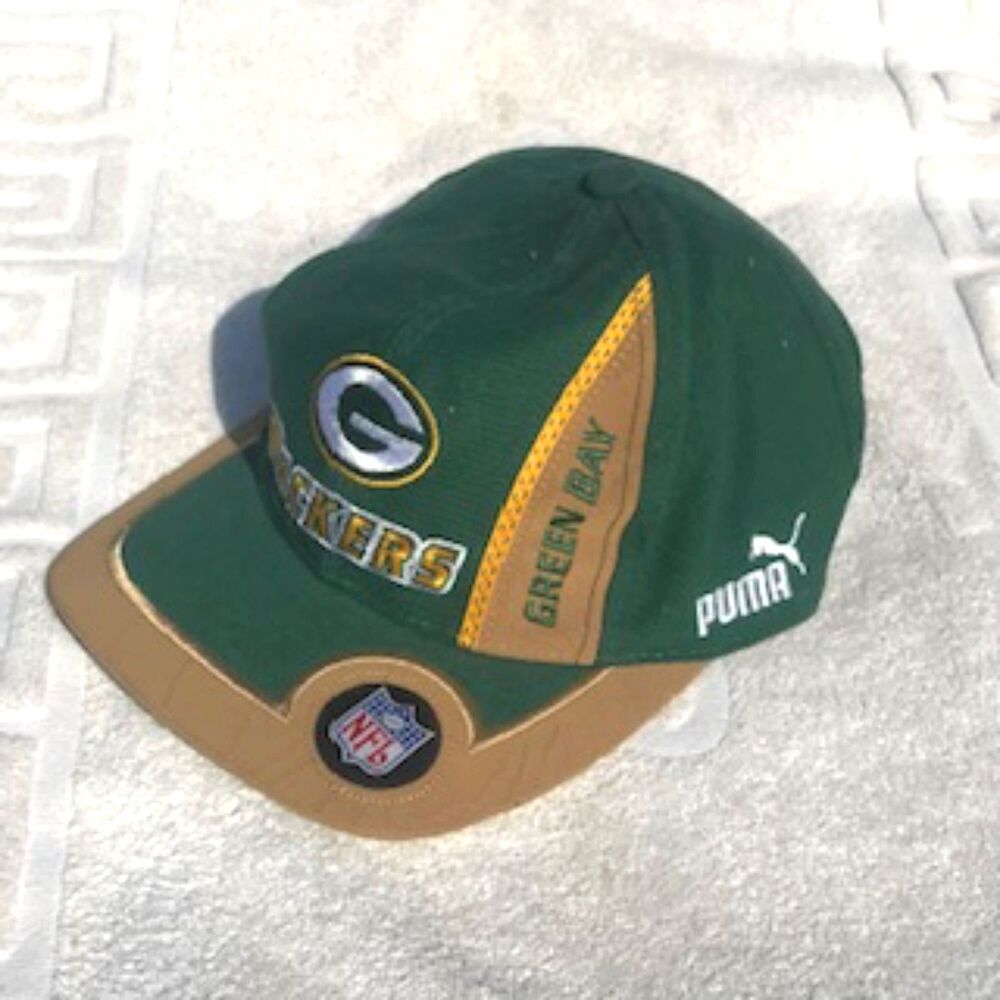 Raised Letters Adjustable Cap . Green Bay Packers . New w/o Tags